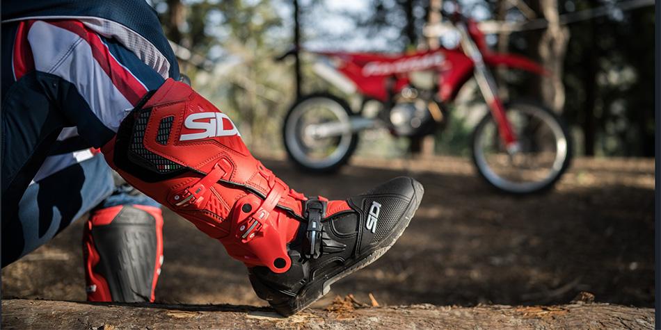 Première sortie hors route : comment choisir des chaussures d'enduro et des protections